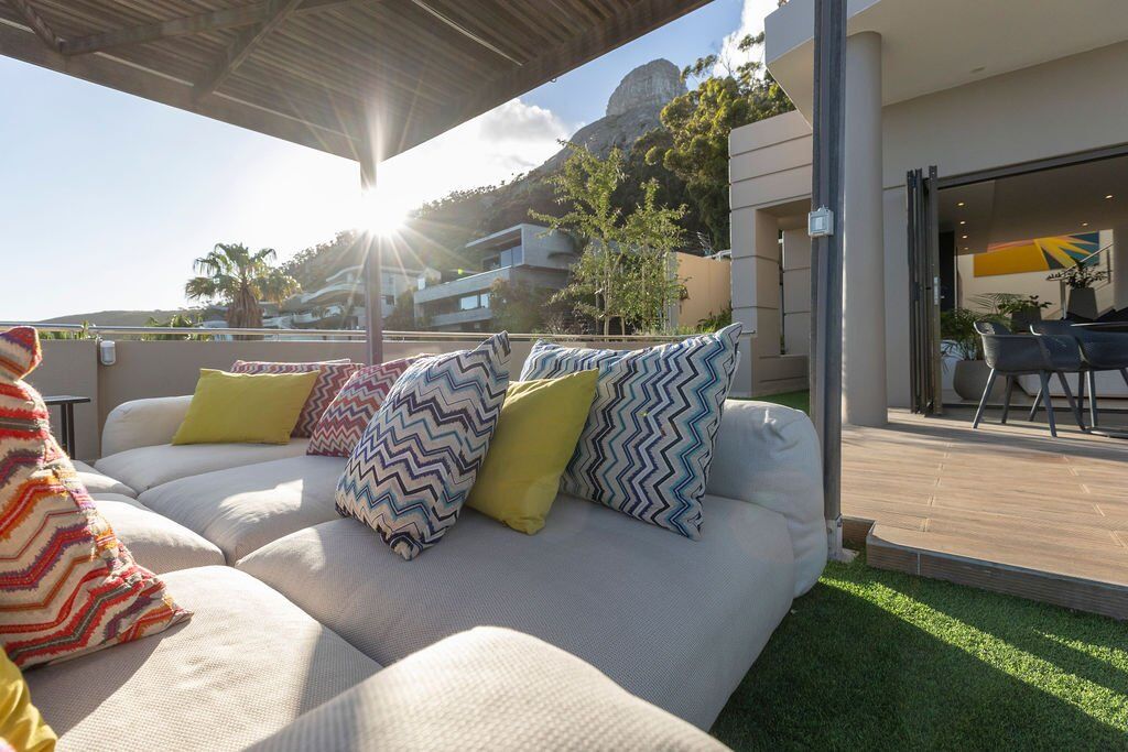 5 Bedroom Apartment For Sale in Bantry Bay, photo 6