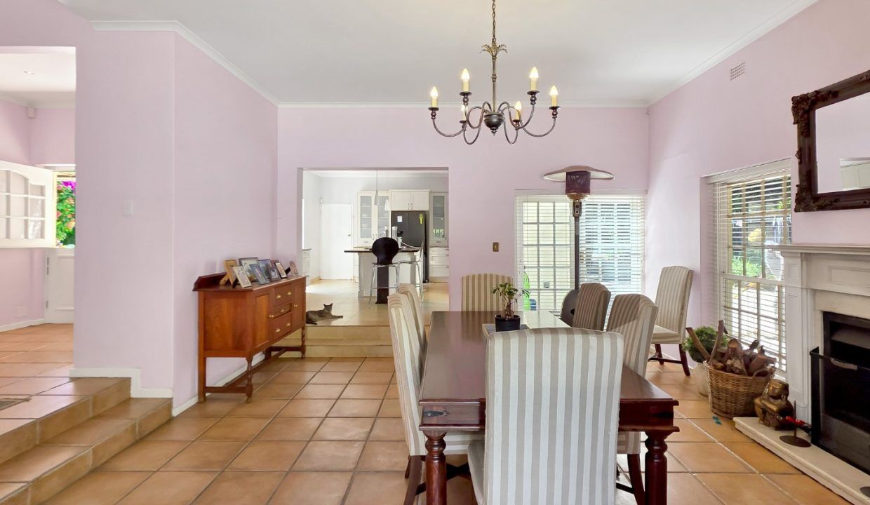 6 Bedroom House For Sale in Hout Bay Central, photo 7