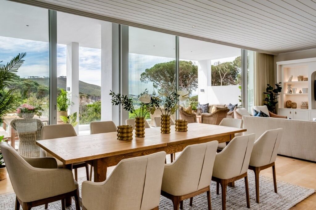 4 Bedroom Apartment For Sale in Higgovale, photo 9