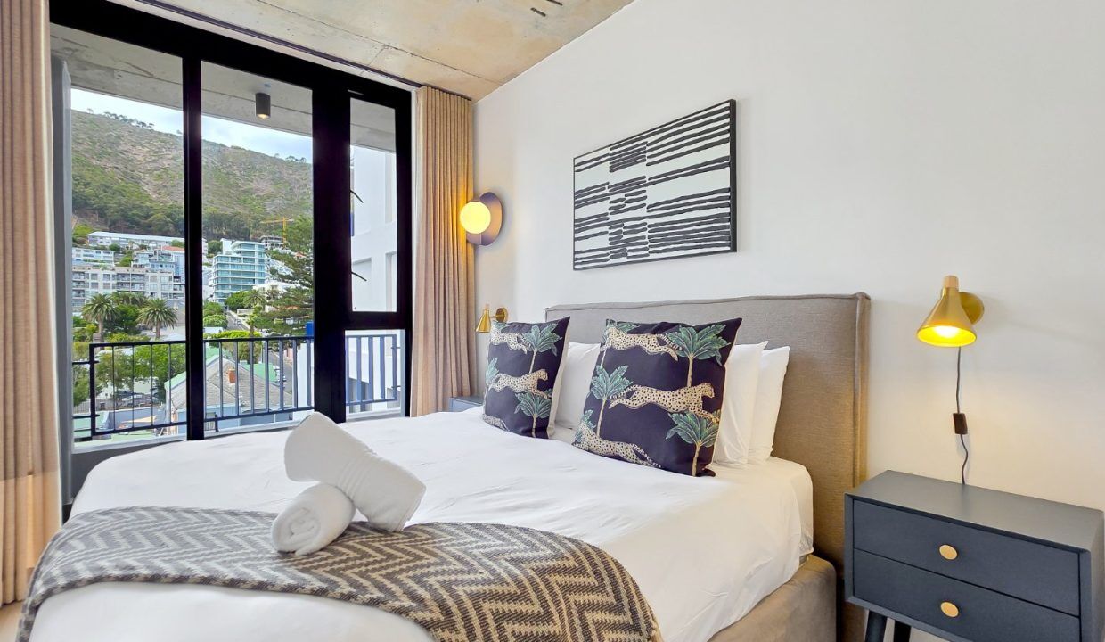 2 Bedroom Apartment For Sale in Sea Point, photo 7