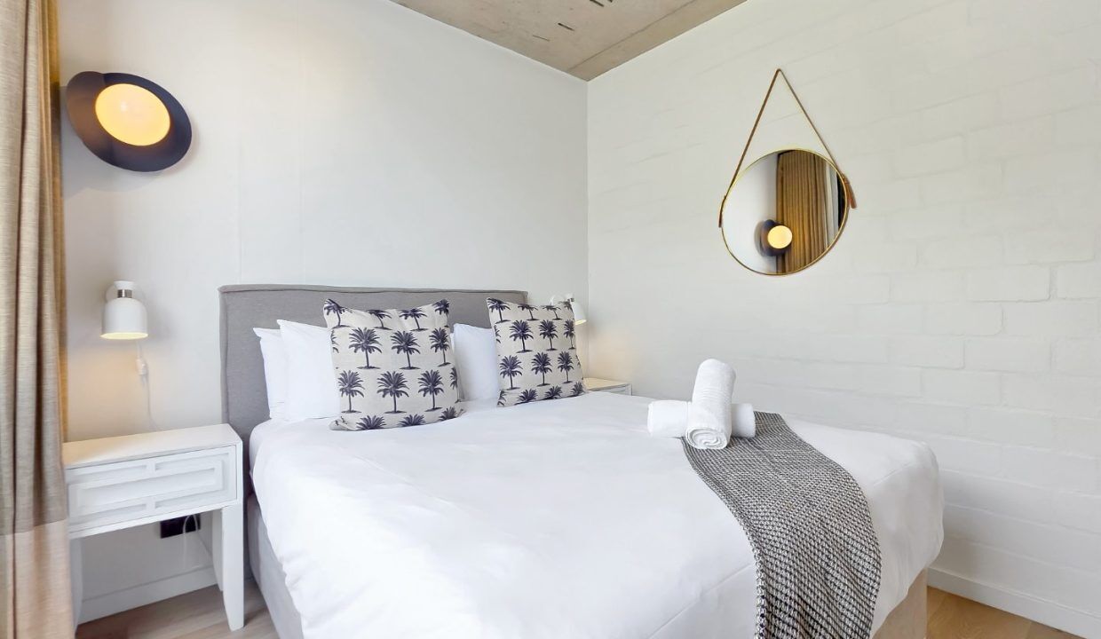 2 Bedroom Apartment For Sale in Sea Point, photo 9