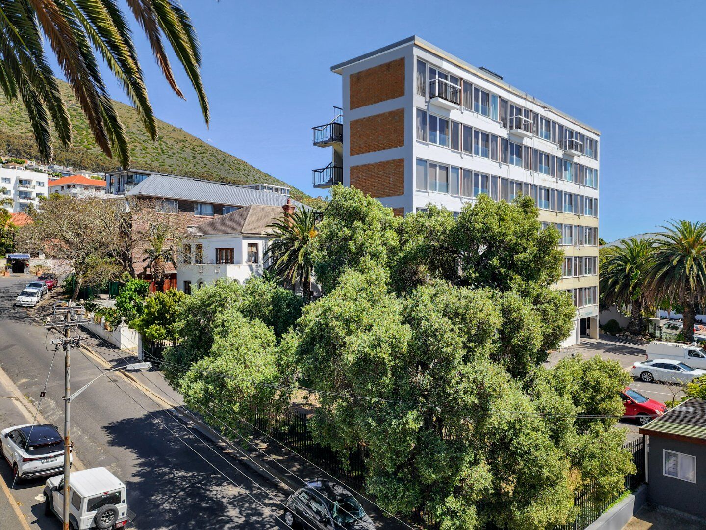 1 Bedroom Apartment For Sale in Green Point, photo 2