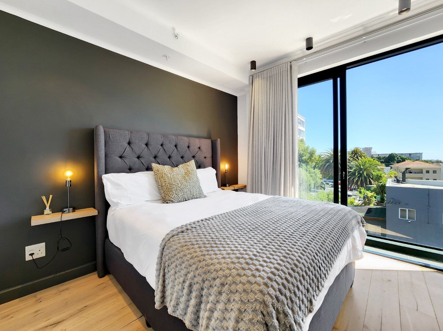 1 Bedroom Apartment For Sale in Green Point, photo 6