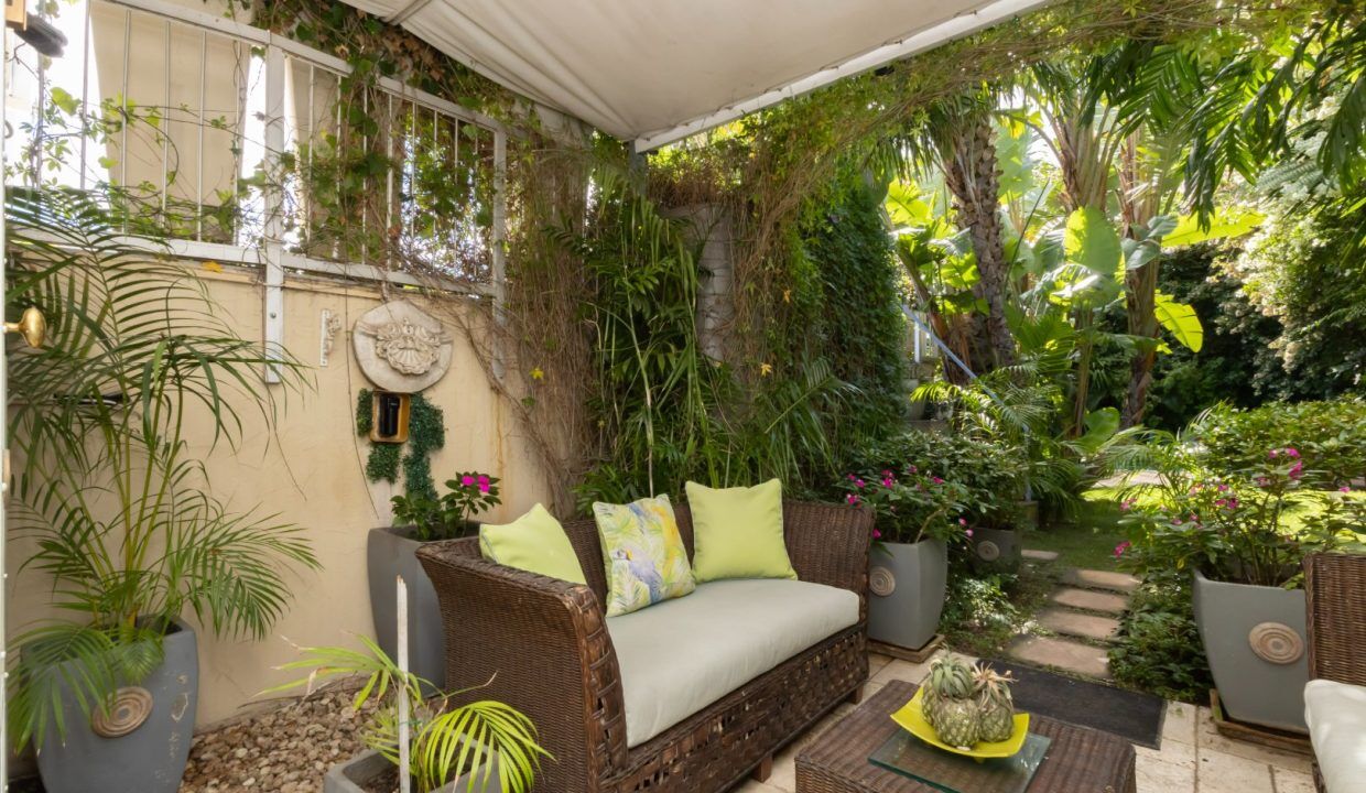3 Bedroom House For Sale in Green Point, photo 2