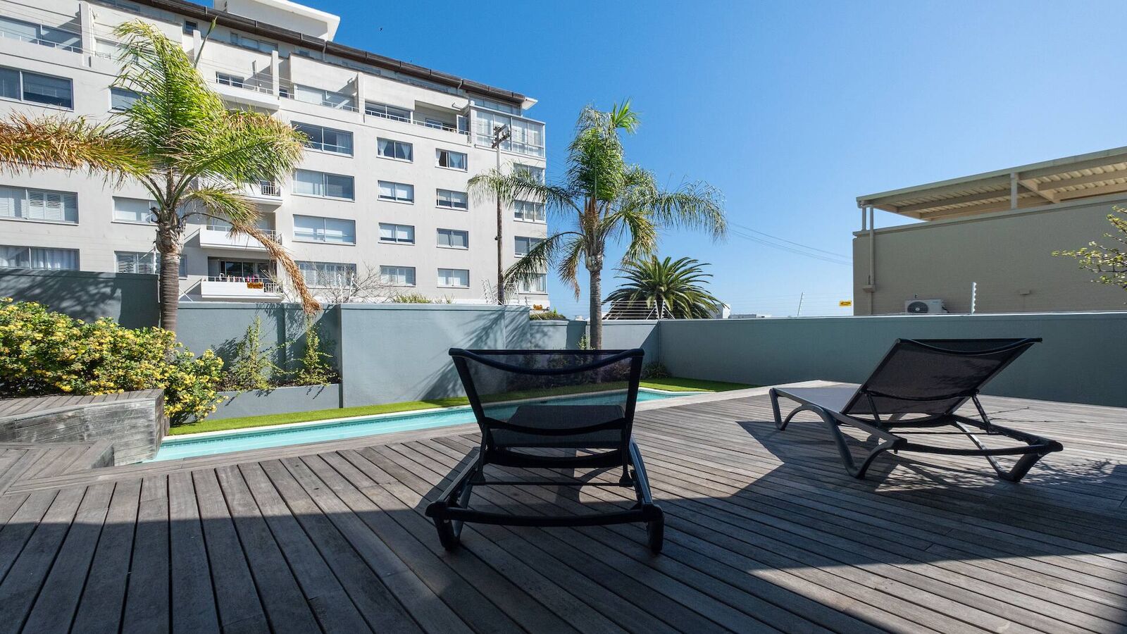 4 Bedroom House For Sale in Bantry Bay, photo 2