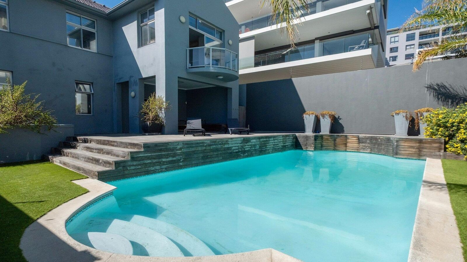 4 Bedroom House For Sale in Bantry Bay, photo 3