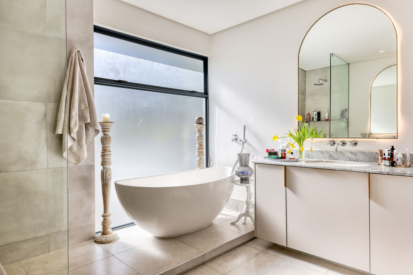 3 Bedroom House For Sale in Sea Point, photo 10