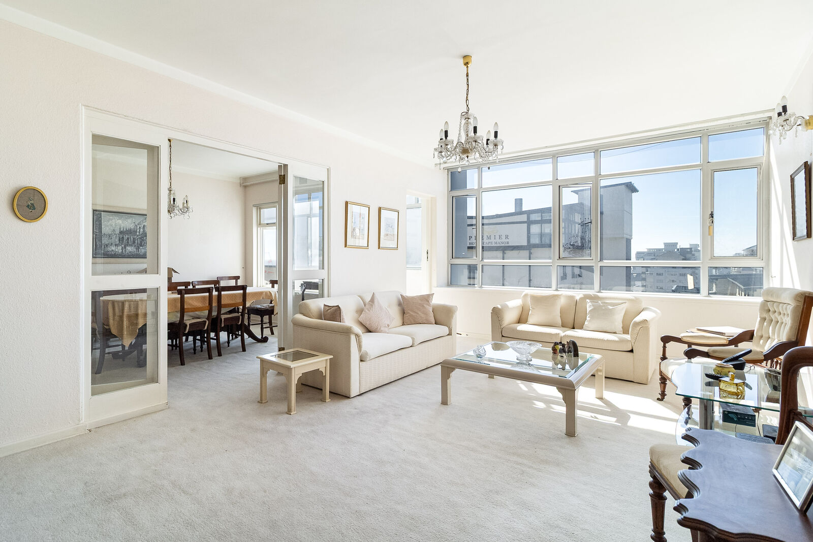 2 Bedroom Apartment For Sale in Sea Point, photo 3