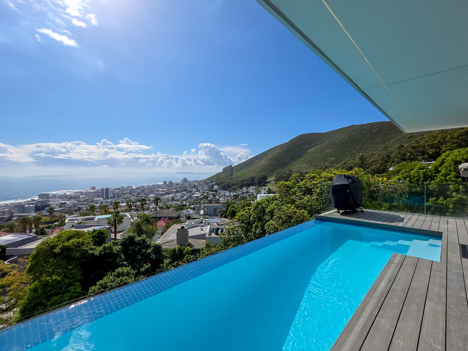 2 Bedroom Apartment To Let in Fresnaye, photo 4