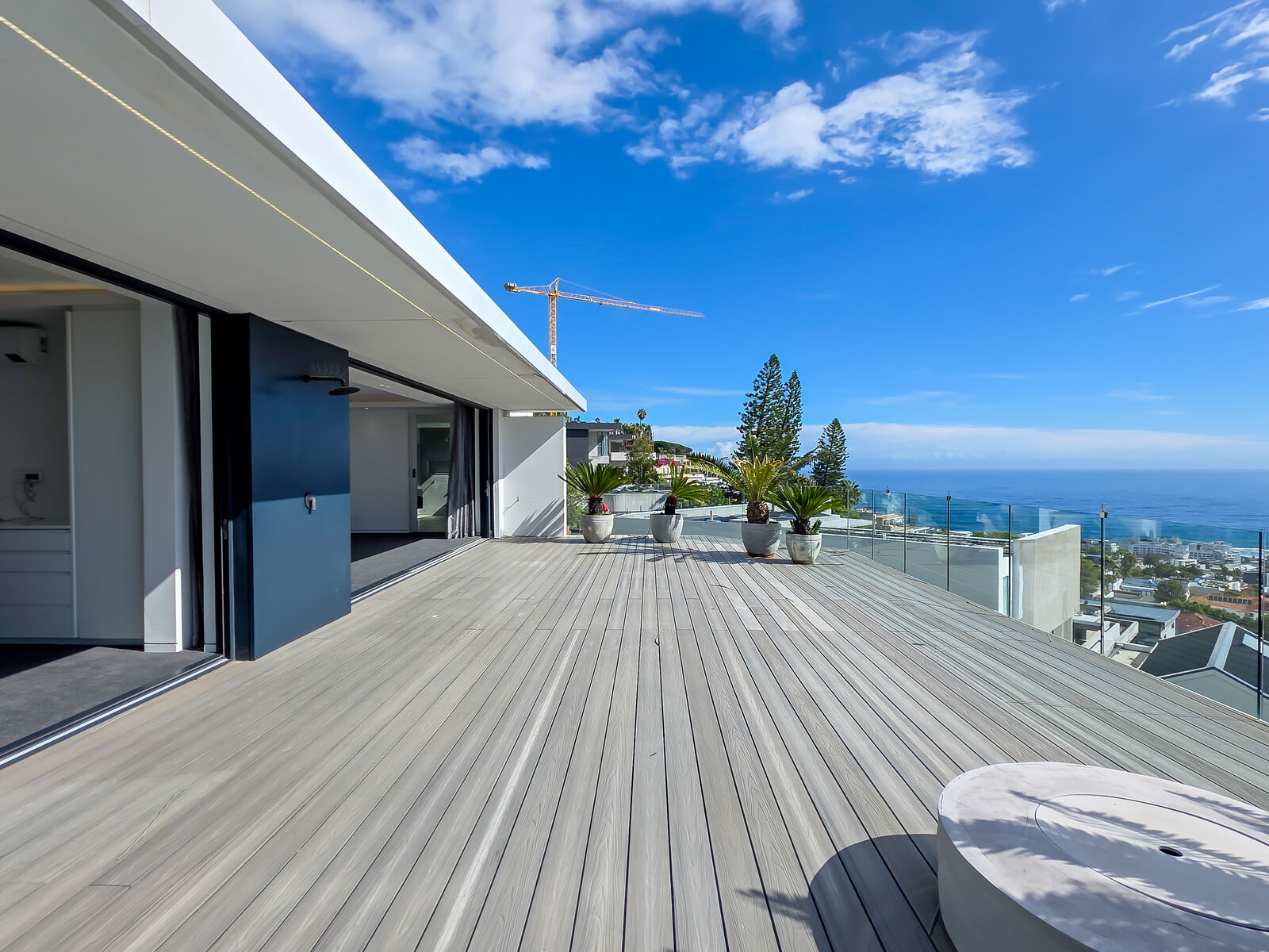 2 Bedroom Apartment To Let in Fresnaye, photo 6