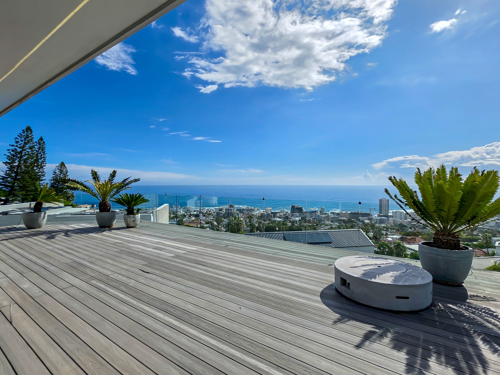 2 Bedroom Apartment To Let in Fresnaye, photo 7