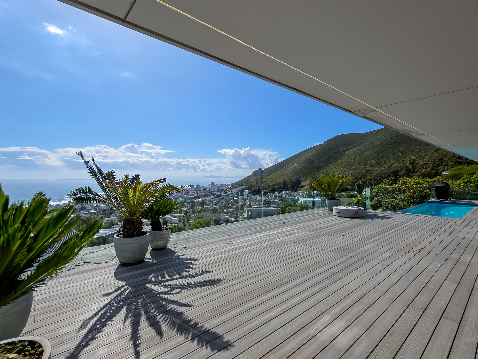 2 Bedroom Apartment To Let in Fresnaye, photo 9