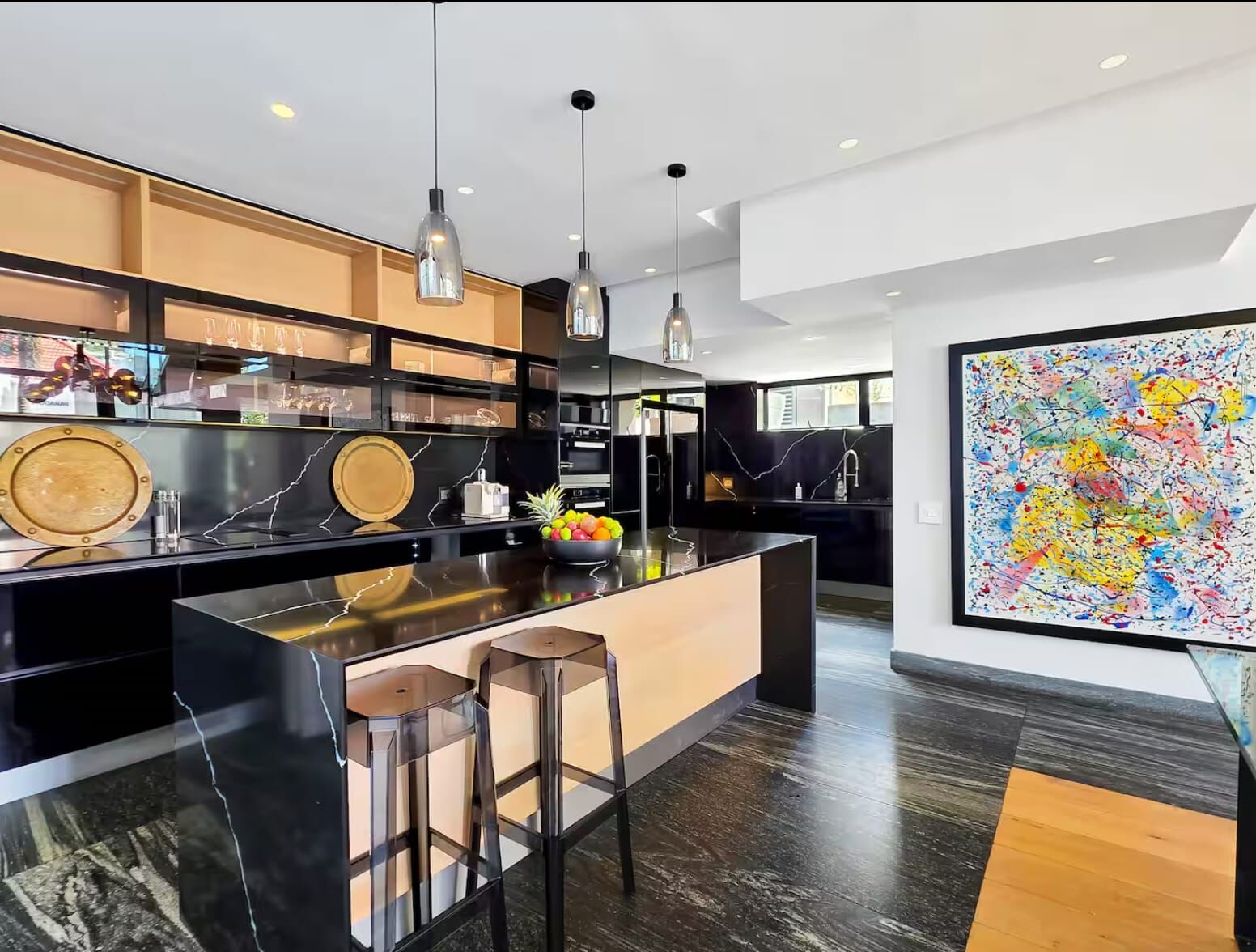 3 Bedroom Apartment To Let in Bantry Bay, photo 7
