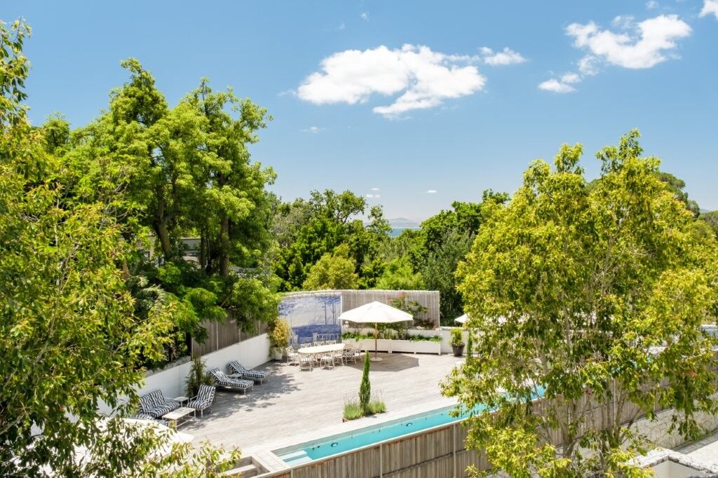 4 Bedroom Townhouse For Sale in Higgovale, photo 2