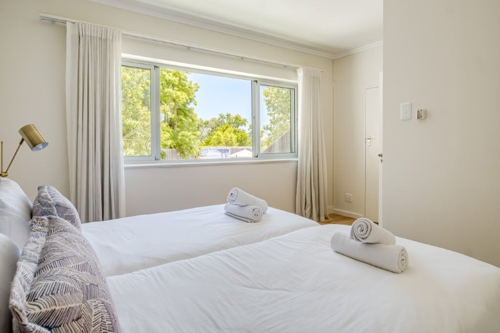 4 Bedroom Townhouse For Sale in Higgovale, photo 10