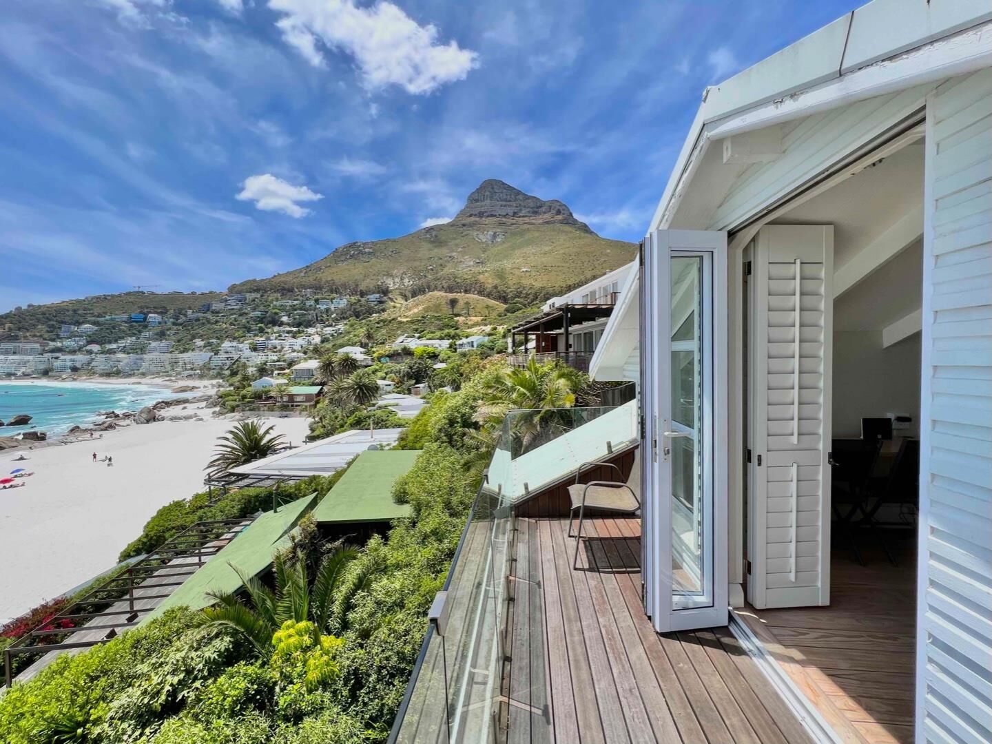 4 Bedroom House For Sale in Clifton, photo 8