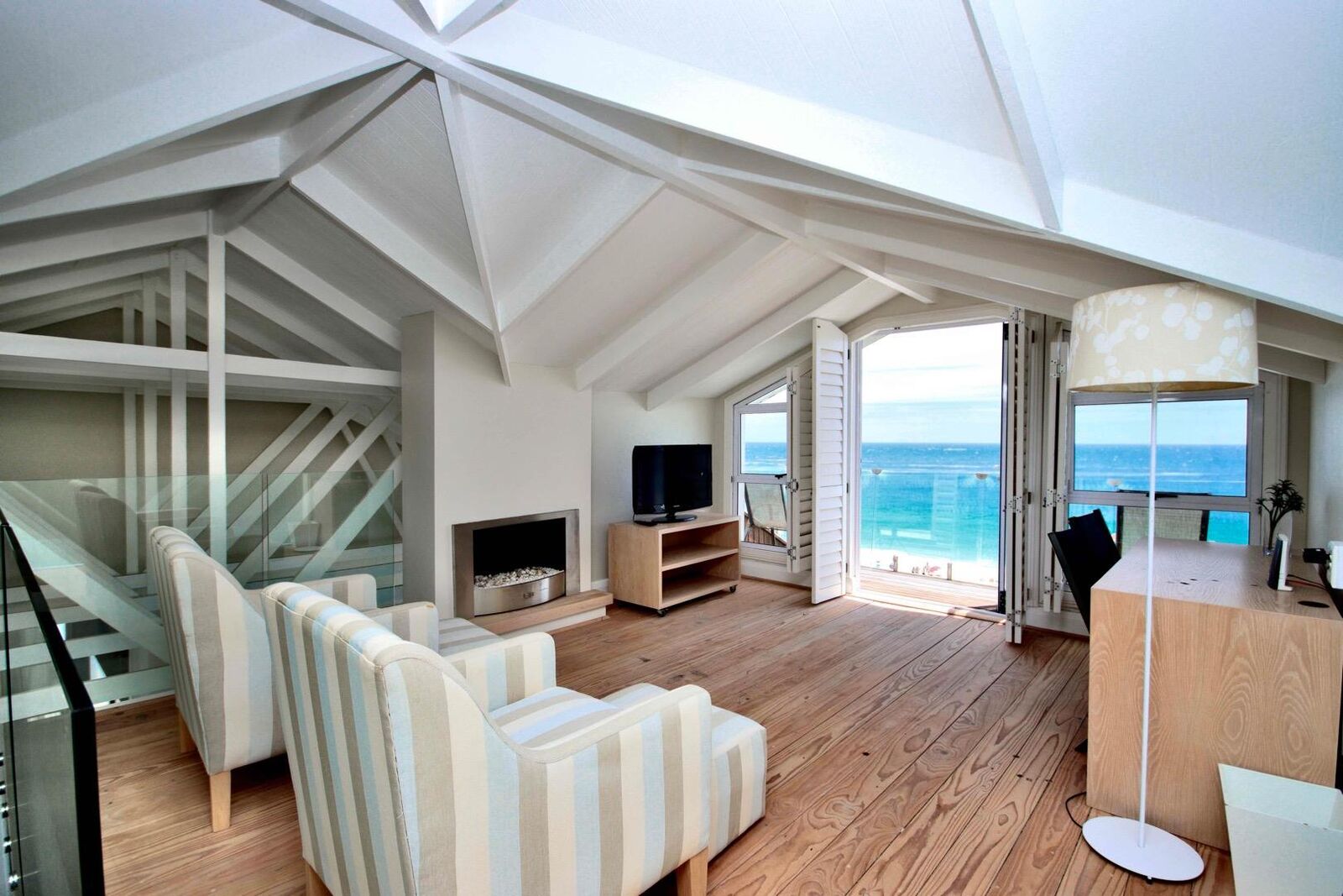 4 Bedroom House For Sale in Clifton, photo 10