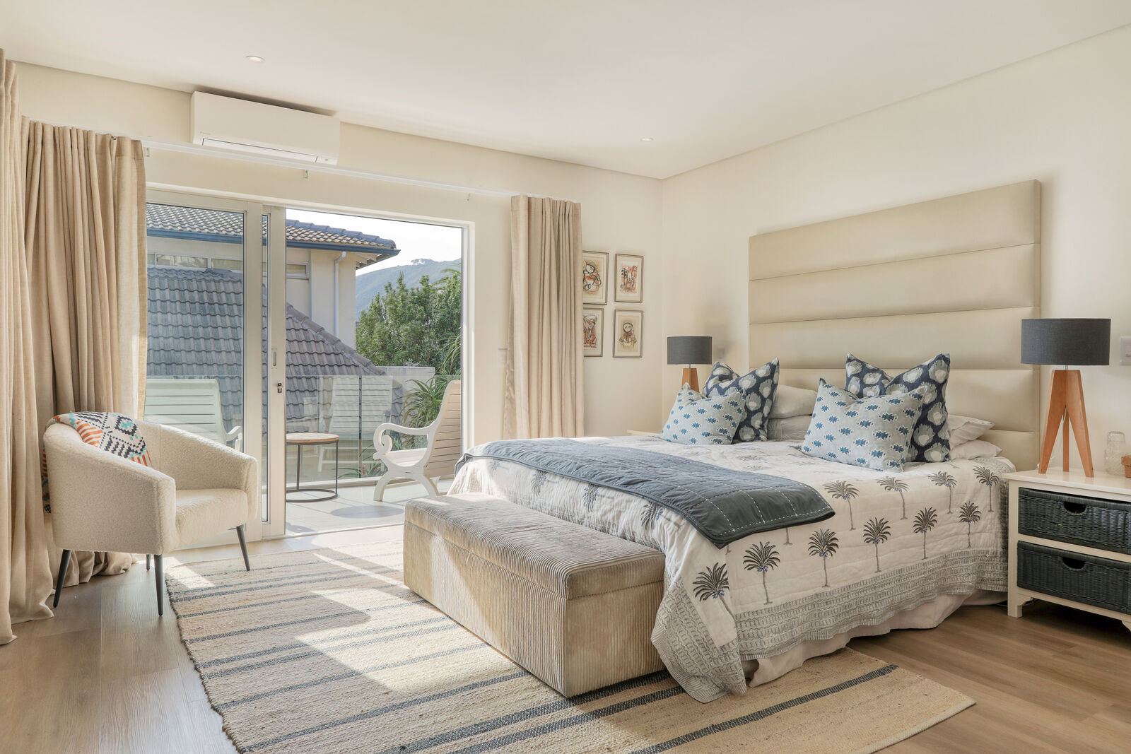 4 Bedroom Self-Catering House in Fresnaye, photo 4