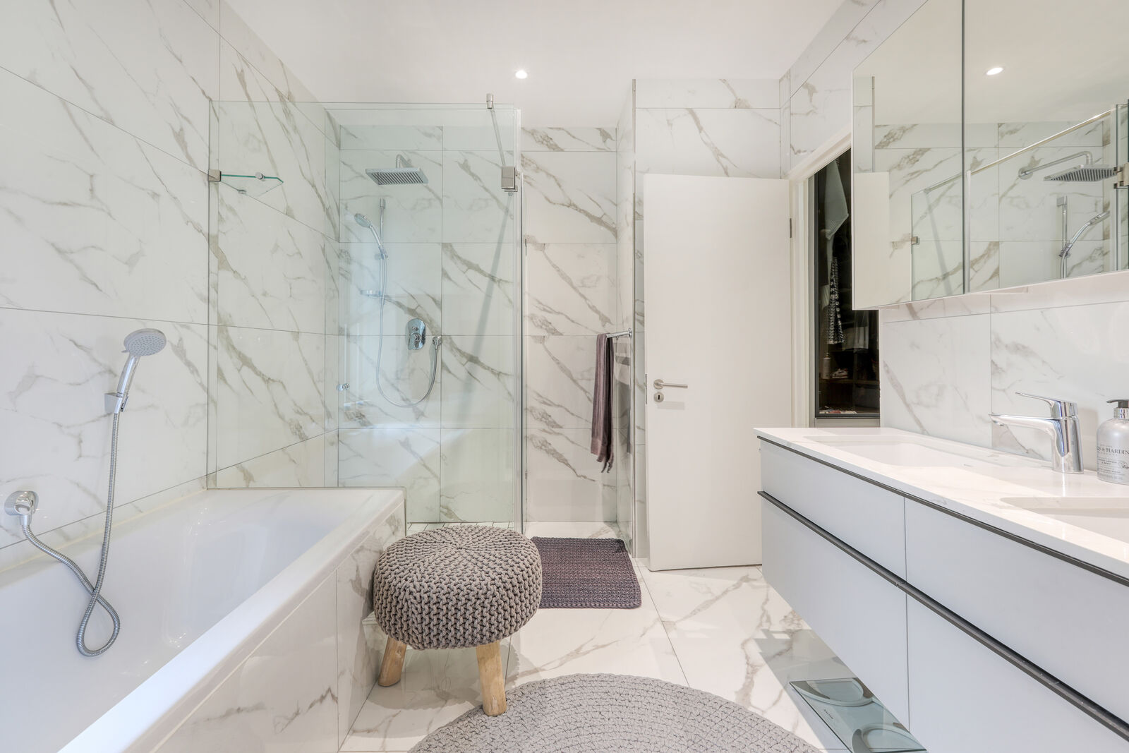 4 Bedroom Self-Catering House in Fresnaye, photo 10