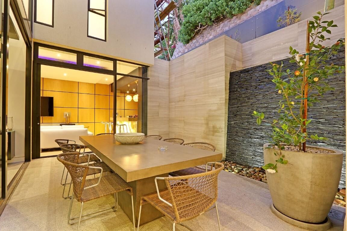 5 Bedroom Self-Catering House in Bantry Bay, photo 11