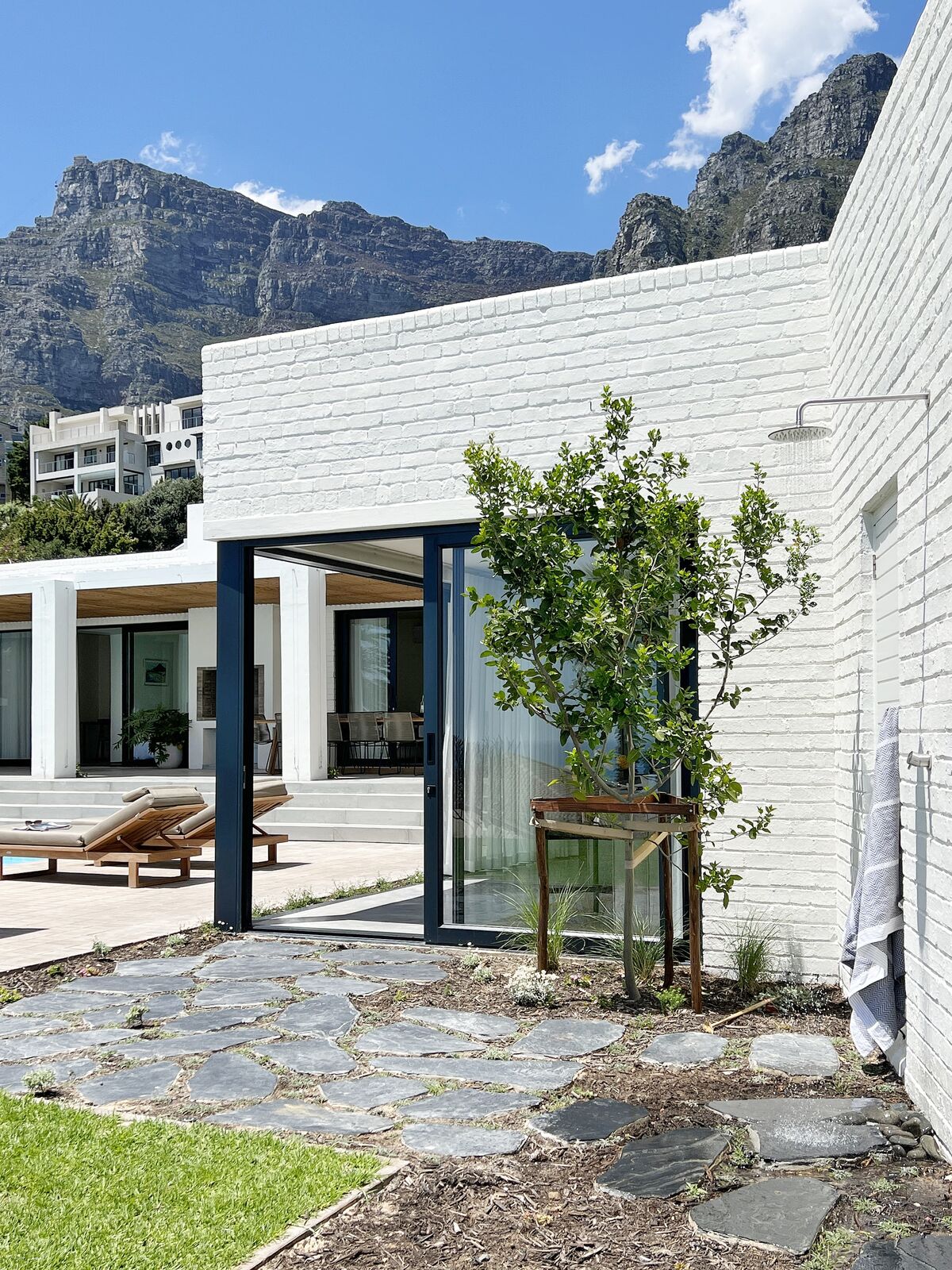 5 Bedroom Self-Catering House in Camps Bay, photo 3