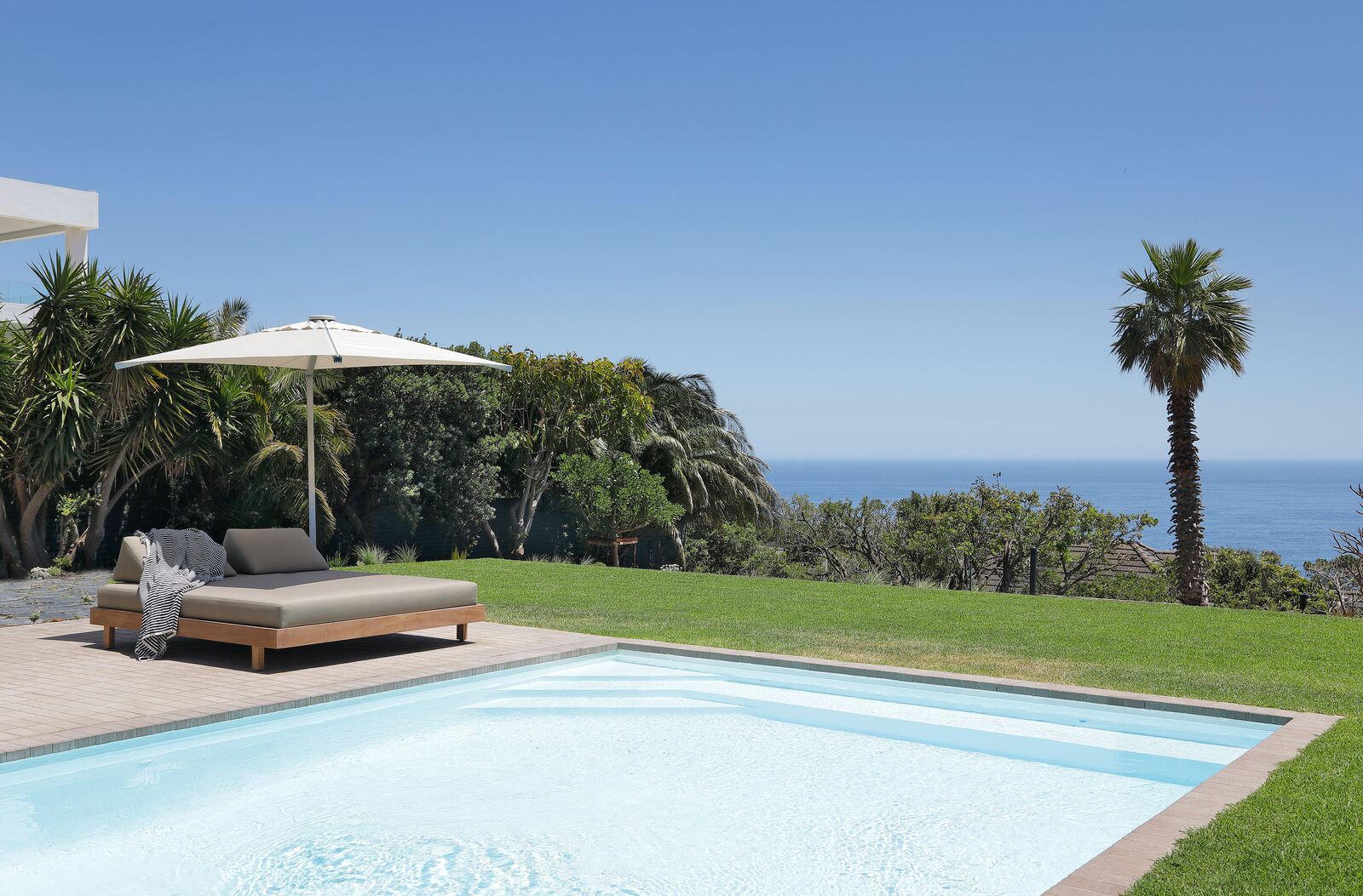 5 Bedroom Self-Catering House in Camps Bay, photo 7