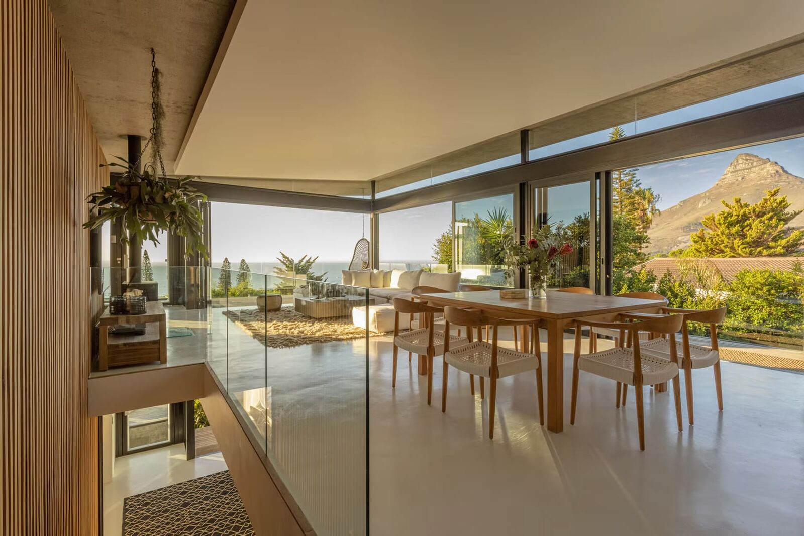 5 Bedroom Self-Catering Villa in Camps Bay, photo 8