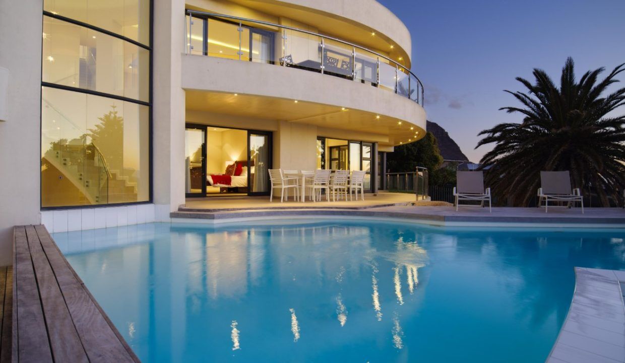 7 Bedroom Self-Catering Villa in Llandudno, photo 8