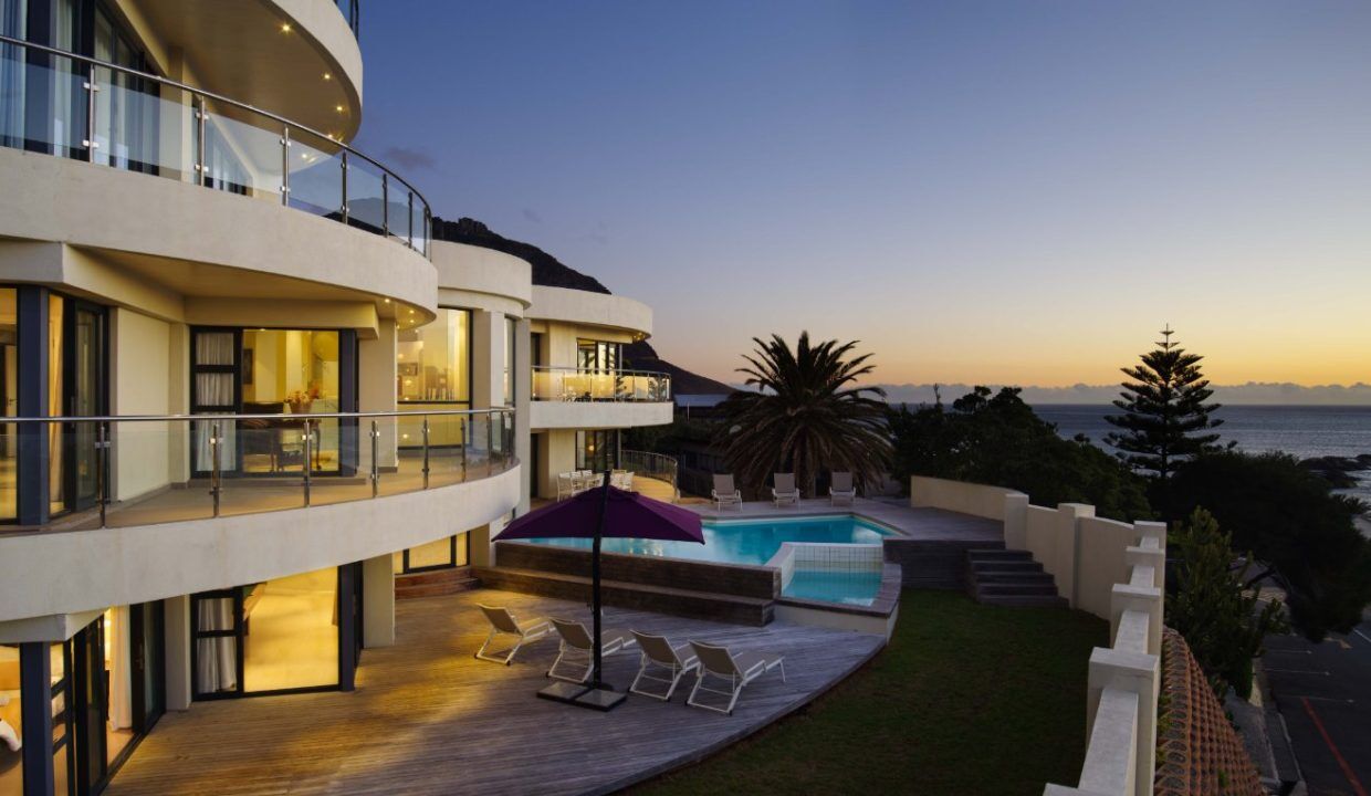 7 Bedroom Self-Catering Villa in Llandudno, photo 9