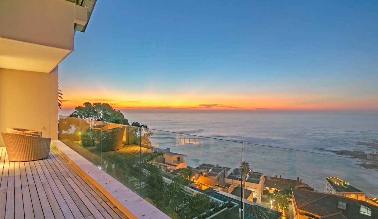 5 Bedroom Self-Catering Villa in Bantry Bay, photo 9