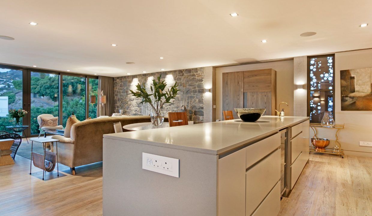 4 Bedroom Self-Catering Villa in Camps Bay, photo 4