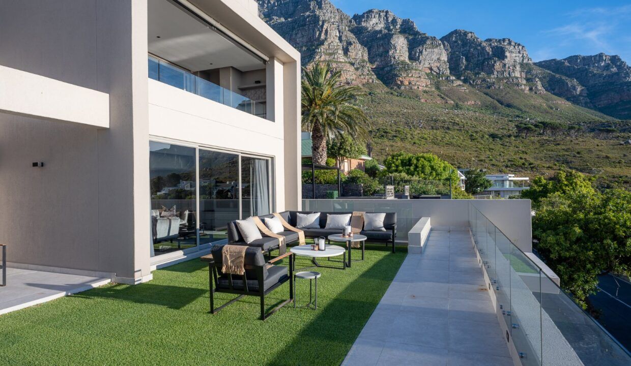 5 Bedroom Self-Catering Villa in Camps Bay, photo 8