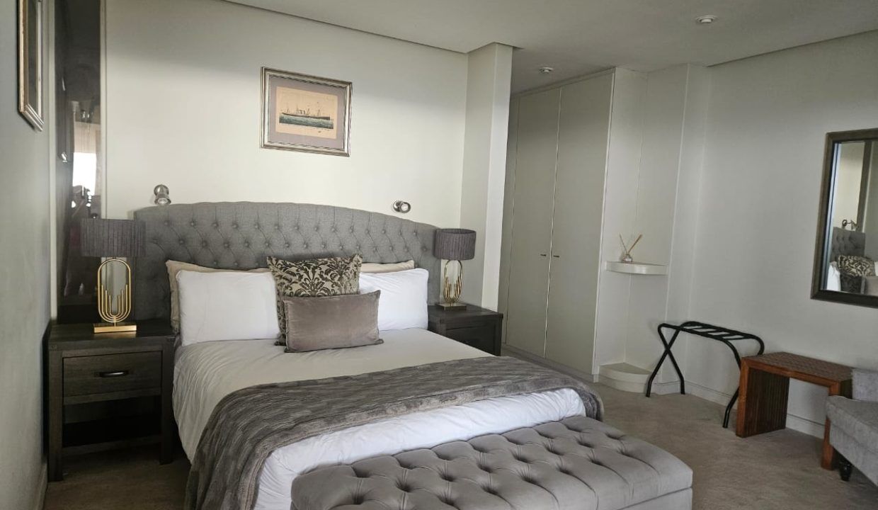 5 Bedroom Self-Catering Villa in Camps Bay