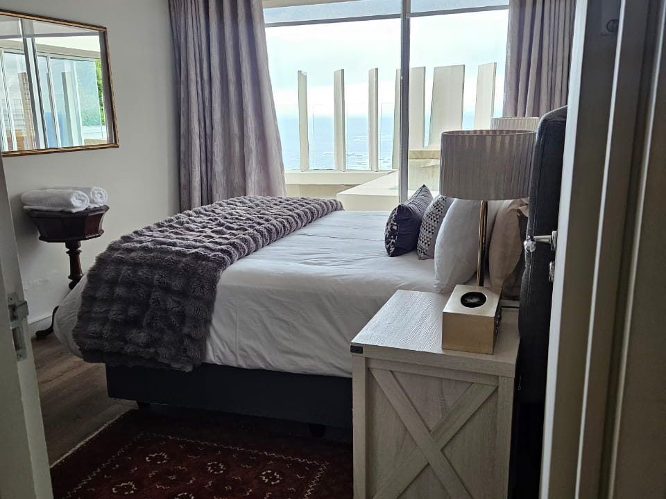 5 Bedroom Self-Catering Villa in Camps Bay, photo 3