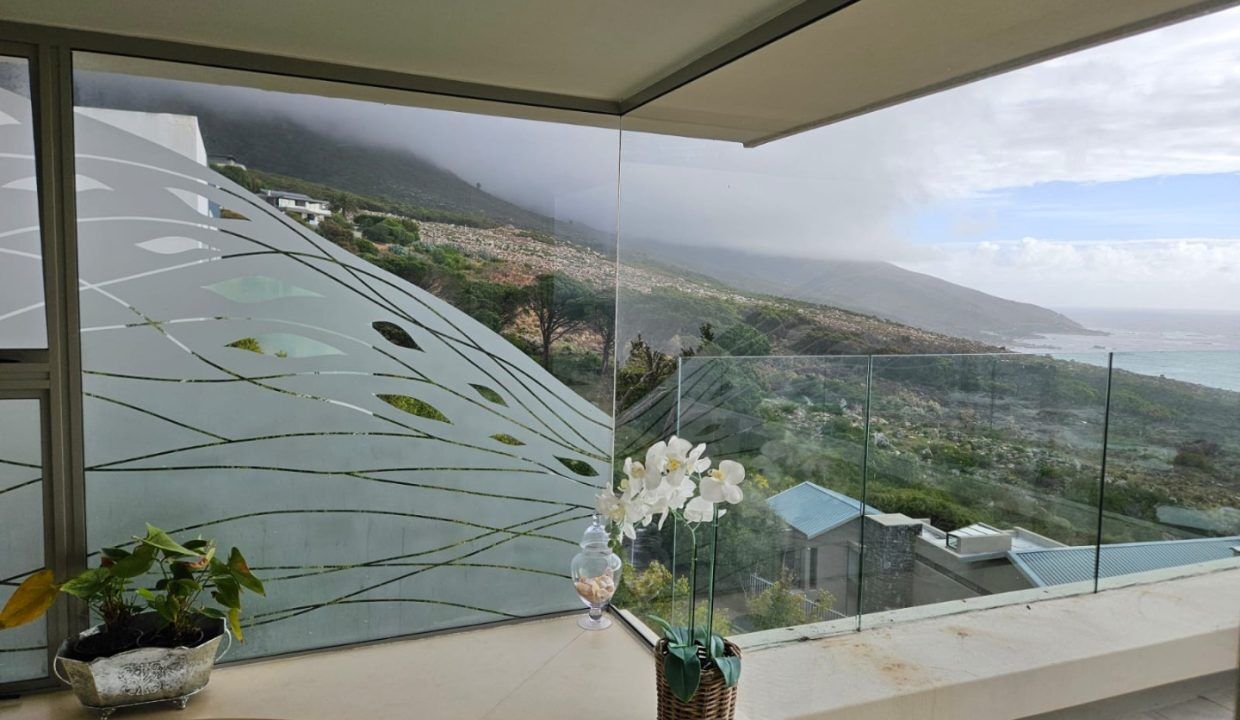 5 Bedroom Self-Catering Villa in Camps Bay, photo 5