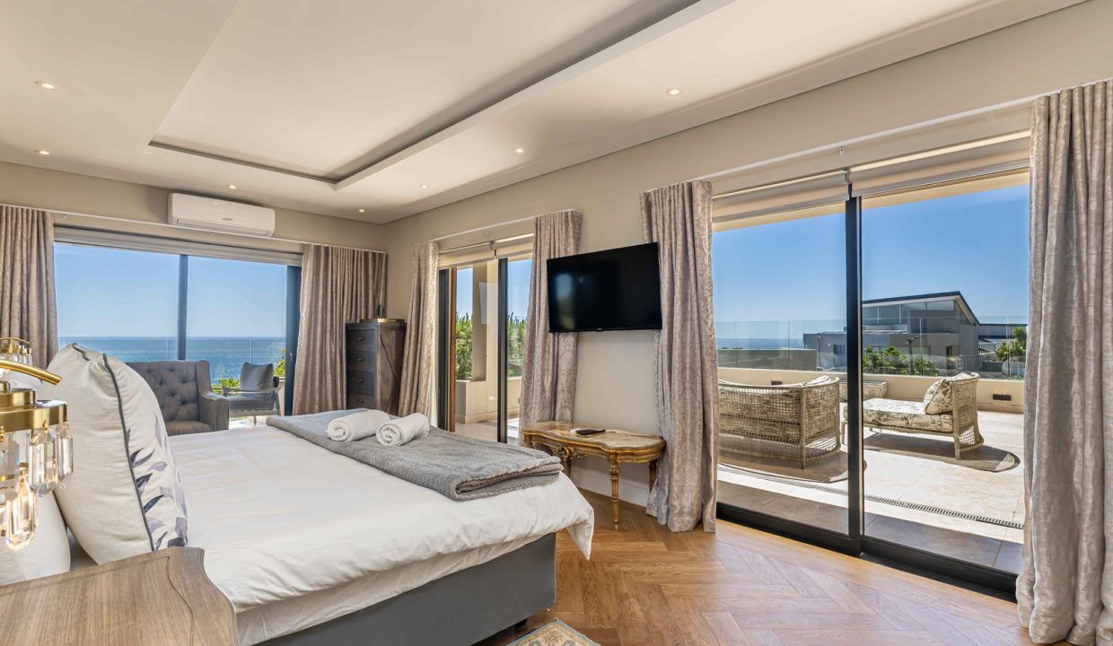 5 Bedroom Self-Catering Villa in Camps Bay, photo 2