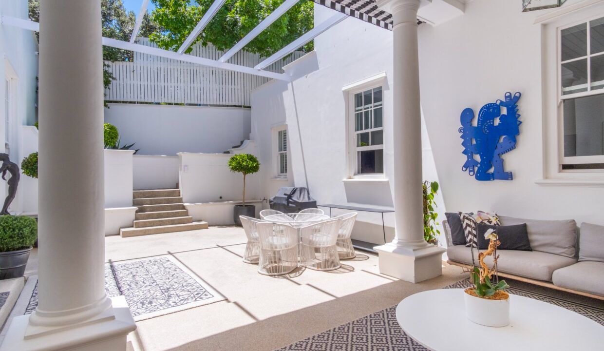 5 Bedroom Self-Catering Villa in Clifton, photo 2