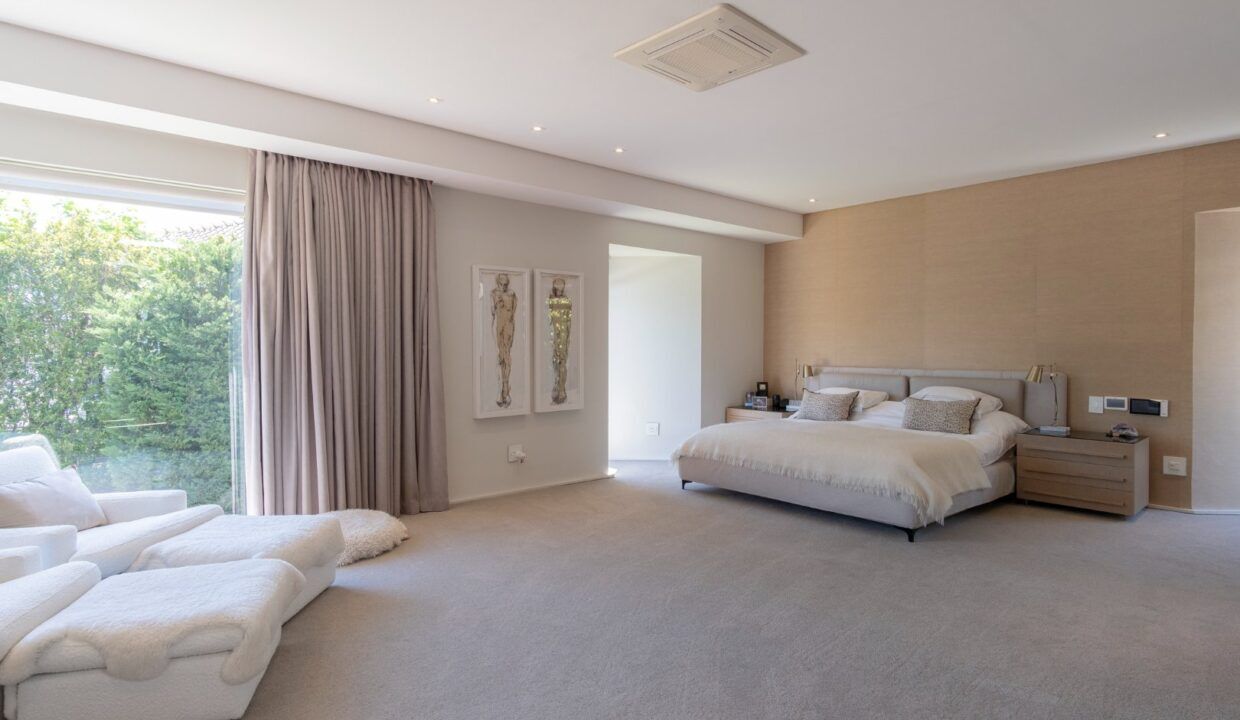 5 Bedroom Self-Catering House in Fresnaye, photo 3