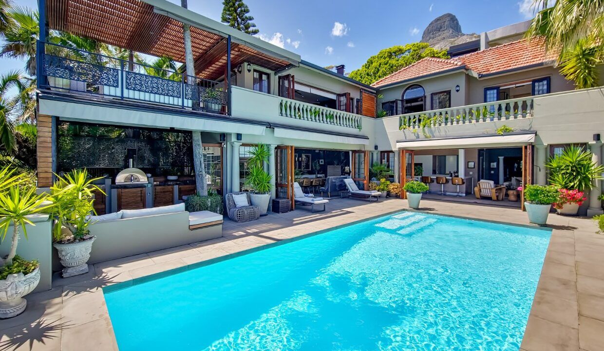 5 Bedroom Self-Catering Villa in Bantry Bay, photo 11