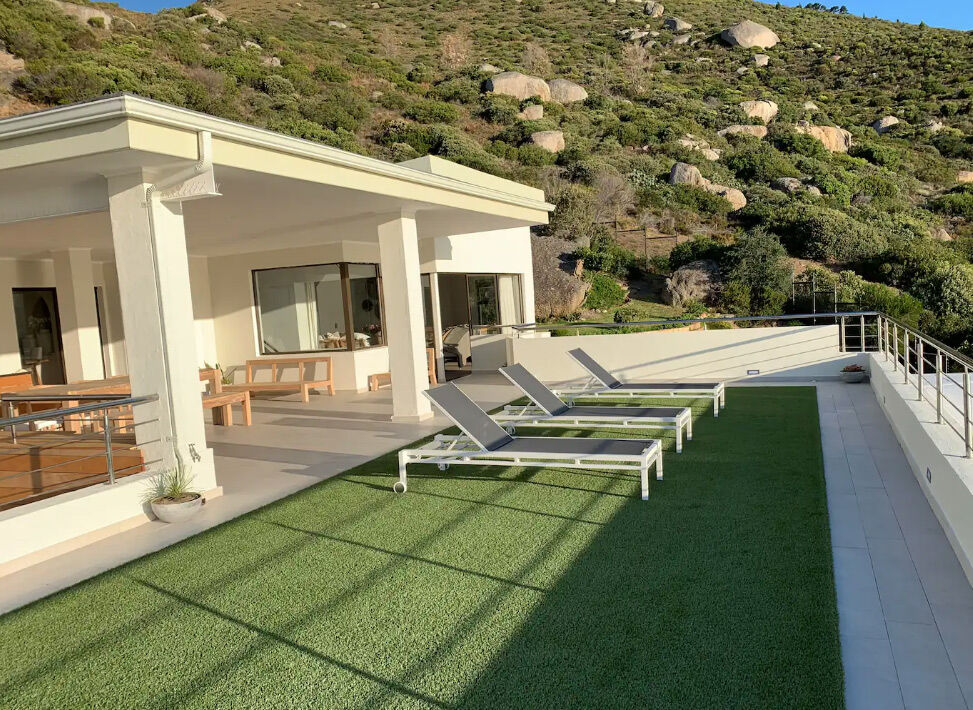 5 Bedroom Self-Catering House in Llandudno, photo 3