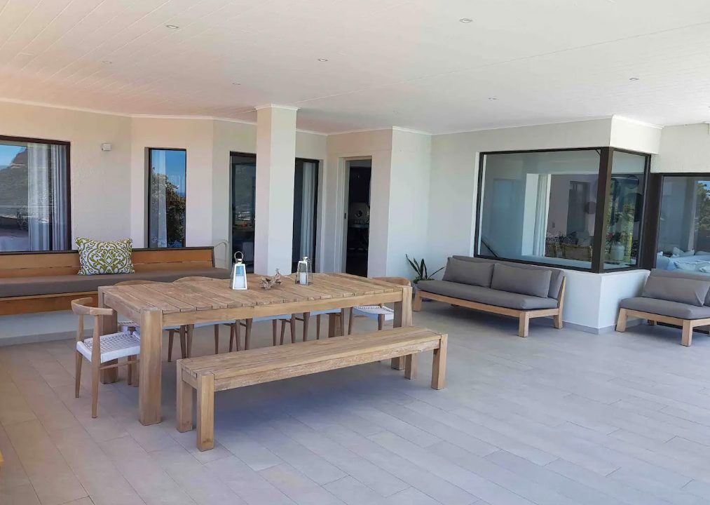 5 Bedroom Self-Catering House in Llandudno, photo 6