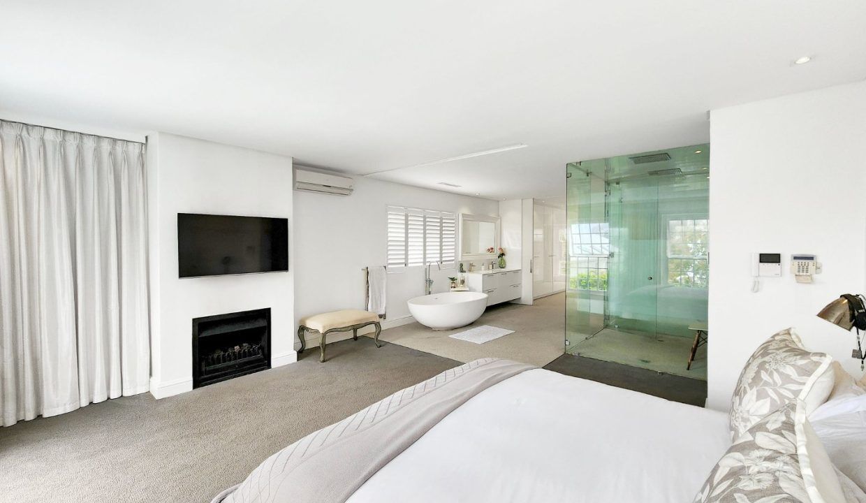 4 Bedroom Self-Catering House in Camps Bay, photo 7