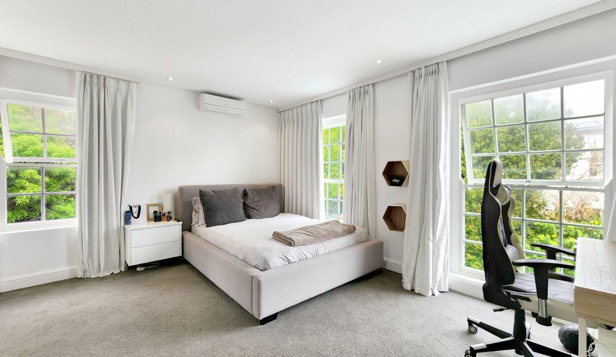 4 Bedroom Self-Catering House in Camps Bay, photo 8