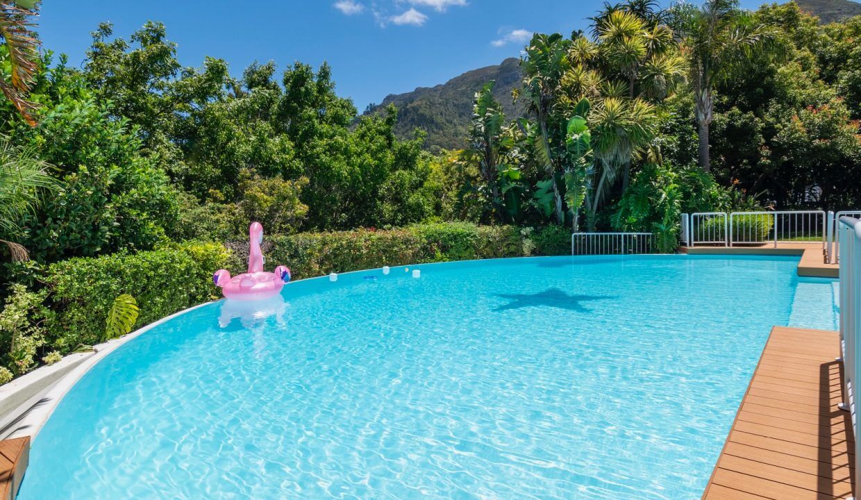 5 Bedroom Self-Catering Villa in Constantia
