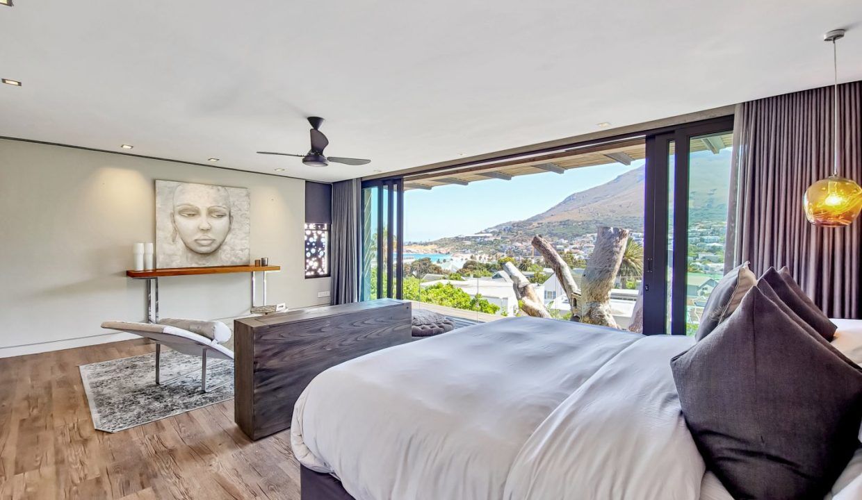 4 Bedroom Self-Catering Villa in Camps Bay