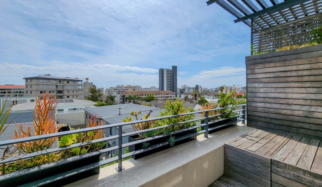 2 Bedroom Self-Catering House in Sea Point