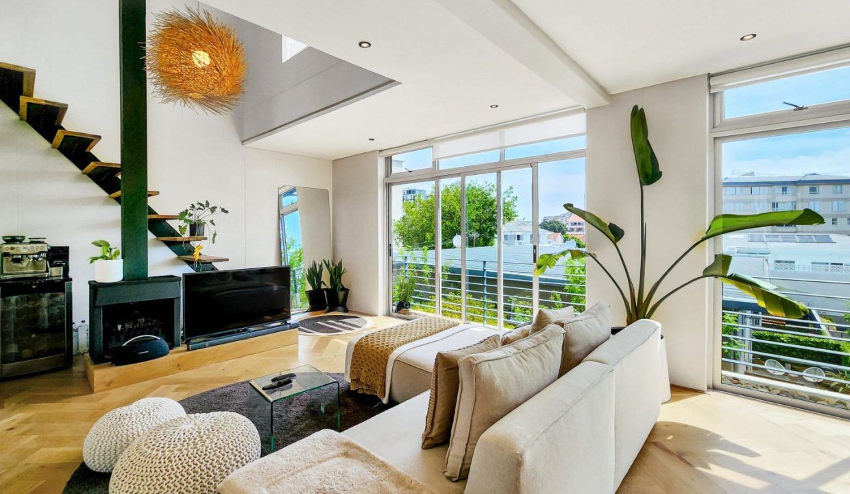2 Bedroom Self-Catering House in Sea Point, photo 3