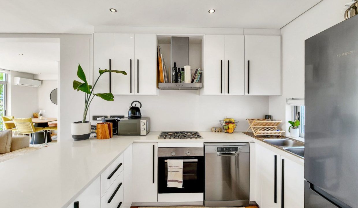 2 Bedroom Self-Catering House in Sea Point, photo 5