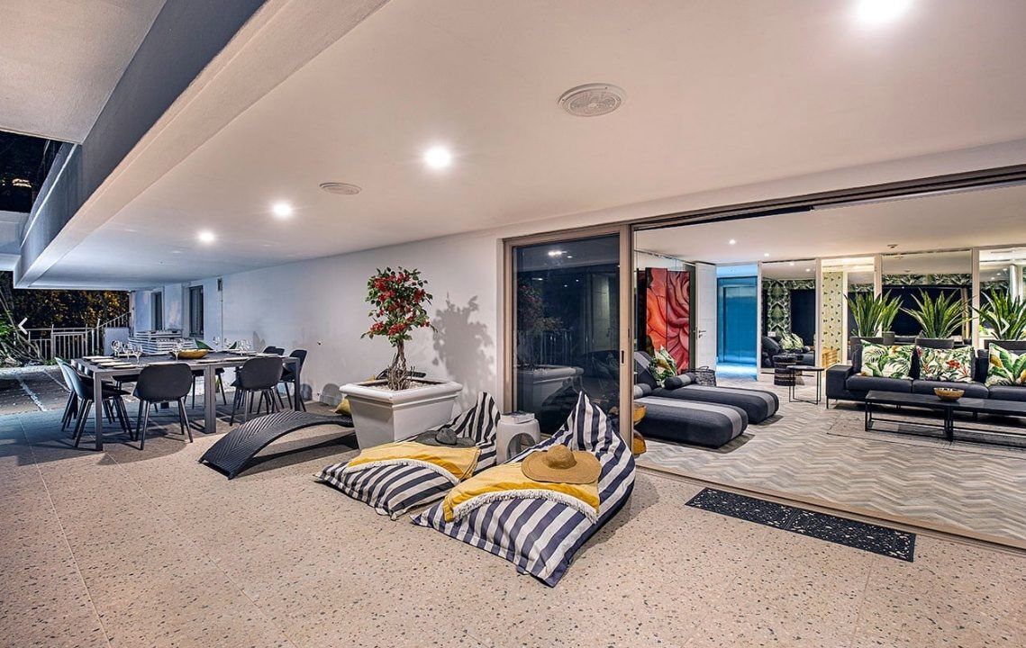 6 Bedroom Self-Catering Villa in Clifton, photo 8