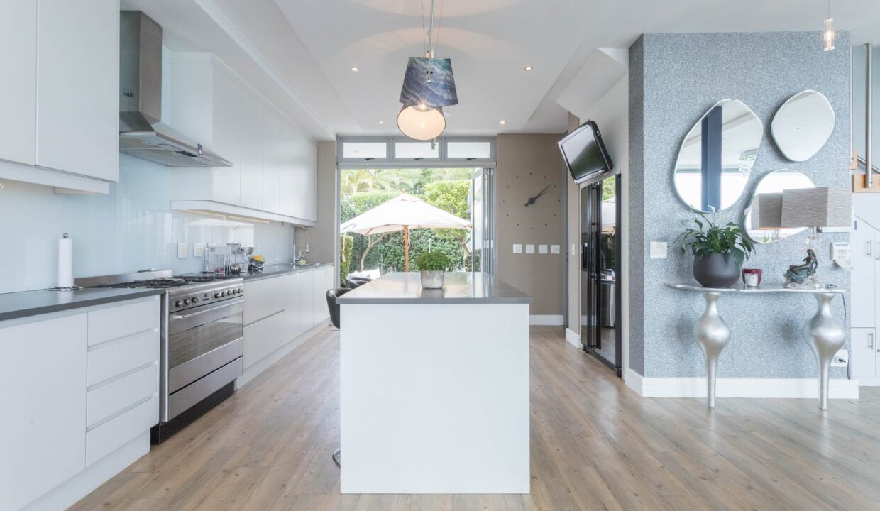 3 Bedroom Self-Catering House in Camps Bay, photo 7